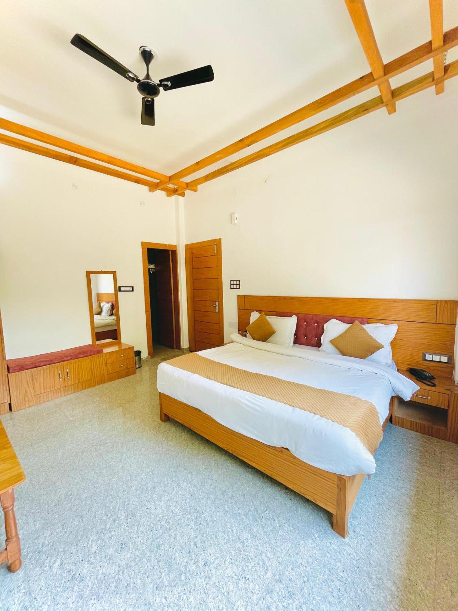 The Jungle Joy Resort & Spa Ramnagar  Luaran gambar