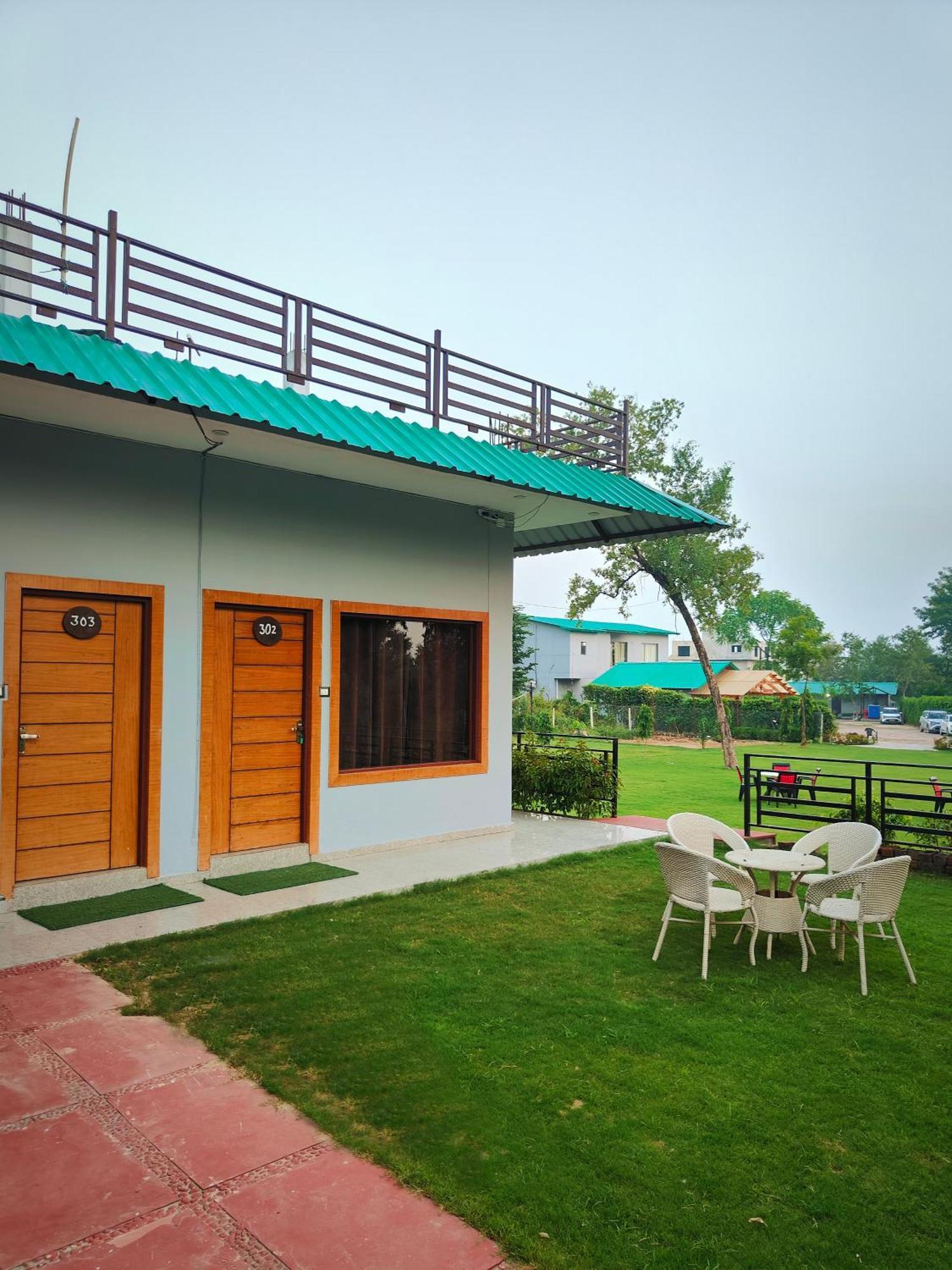 The Jungle Joy Resort & Spa Ramnagar  Luaran gambar